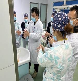 说明: D:\用户目录\我的文档\Tongda\手卫生学习\重症医学科\ICU手卫生.jpg